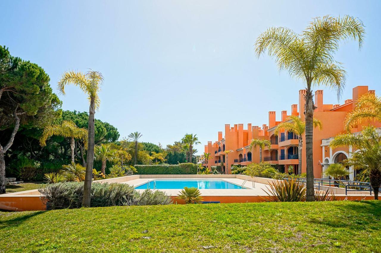 Al - Apartamento Vila Sol F5 Ah Quarteira Bagian luar foto